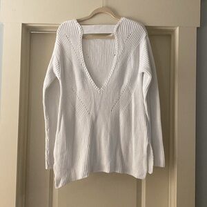 Michael Stars white sweater with V cut back - size XS/S